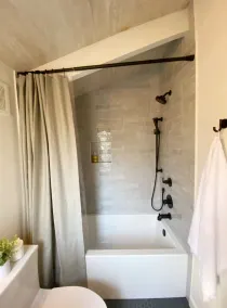 Die Black Beaut Cabin - Image 3