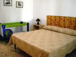 Villa Polimnia für 8 Personen. Es gibt 4 Schlafzimmer, zwei Badezimmer. - Image 5