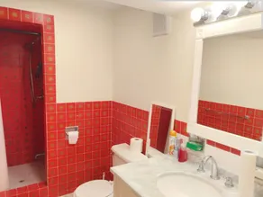 Toronto vacation home in North York with free parking (minimum 28 days stay) - Image 3