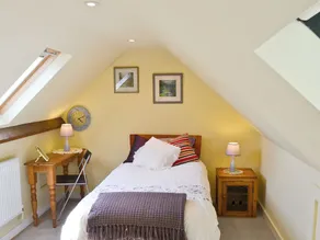 Peaceful, secluded location within a small village community. - Image 4