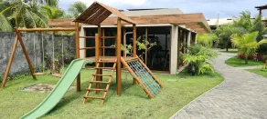 Tavarua Itacimirin Bungalow Foot in the sand - Image 3