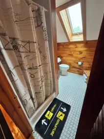 Authentic log cabin! - Image 2