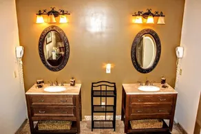 Atlanta luxury living at its best! - Image 4