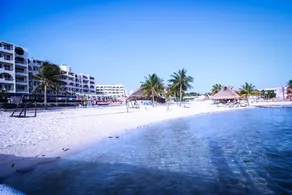 Aquamarina Beach Hotel - Image 5