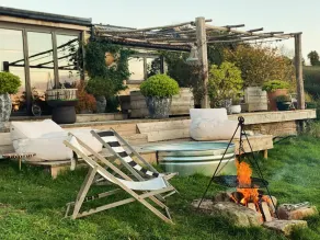 Family Gem in Bath, sleeps 18, stunning views,  gorgeous sun sets, pet friendly - Image 5