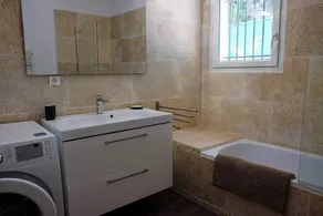 Confortável casa de 3 estrelas com piscina aquecida privativa - Image 4