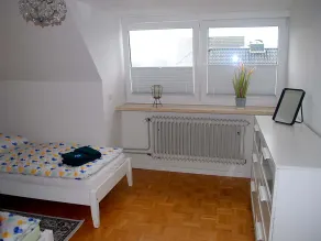 70 sqm for up to 4 people in Dannewerk Schleswig-Holstein. Car parking space and storage room for e-bikes, washing machine, full bathroom with bathtub, high chair and travel cot are available Bedding for the travel cot please bring your own... - Image 3