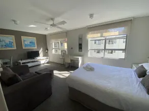 Harbourside 45 spacious affordable studio in Harbourfront  location - Image 3