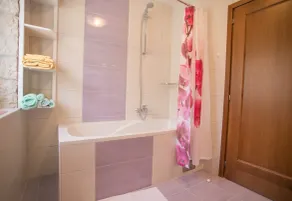 Beautiful and spacious stone house with private terrace, near town Tinjan - Image 3