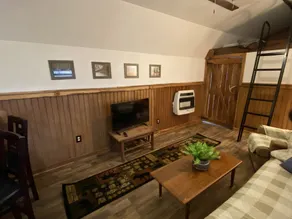 Nestled in woods a stone's throw from Daniel Boone Forest and 600 mi of trails . - Image 4