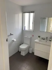 Pet-friendly family home close to the beach in Narrawallee - Image 4