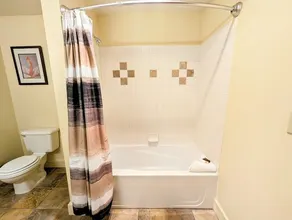 Modern condo located in the heart of River Run Village - Image 3