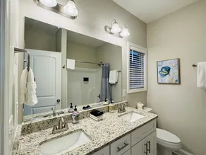 Luxury Medical District Home, EV Charger, Gated #2 - Image 4