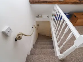 GLEED COTTAGE, pet friendly, character holiday cottage in Cheltenham - Image 3
