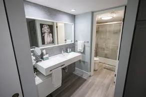 Vibrant Getaway Condo 1 mile from Downtown Palm Springs - Image 5