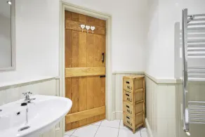 Host & Stay - Derwent - Image 4