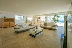 Moderne Villa für acht Personen mit spektakulärem Meerblick - Image 3