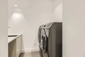 Urban Modern Abode in SouthEnd Charlotte (with EV Charger) - Image 2