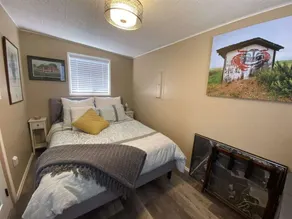 Ocean View, Pets OK, Grand Yard - Image 4