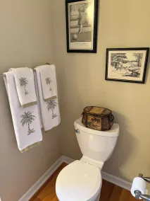 Guest House 632 Summit Street - Image 4