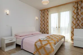 Apartamento para dos personas con terraza y vista al mar Duce, Omis (A-2992-b) - Image 3