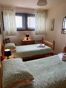 Aberdeen City Centre Apartment With Private Balcony. - Image 5