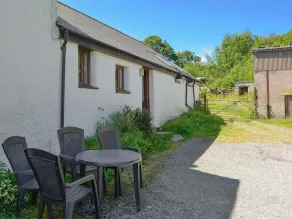 2 bedroom accommodation in Capel Curig, near Betws-y-Coed - Image 5