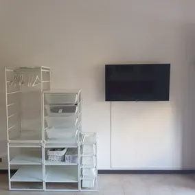 Aci Castello: studio klippe med privat have - Image 3
