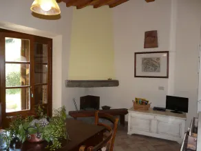 wonderful accommodations in an absolutely quiet location and with a huge garden - Image 2