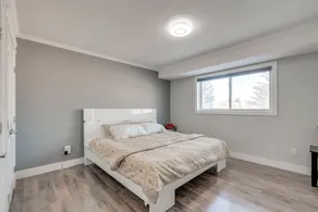 Rare find 6 bedroom  3 full bath newly renovated and new furniture and beds - Image 4