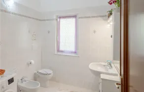 Nice home in Casarza Ligure -GE- - Image 2
