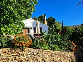Romantic cottage with fireplace 1 bedroom next to hiking path - Image 4