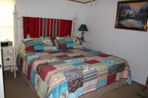 Vacation in the beautiful ozarks, horse back riding, fishing, floating - Image 2