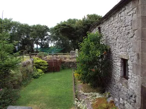 Lovely limestone cottage in the heart of the Peak District. - Image 3