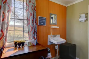 ★ Tinyhouse - Fishhouse auf unserem 2 Hektar großen Catfish Pond Sleeps 3 - Genießen Sie Farmglamping - Image 2