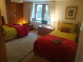 Barn Cottage, beautifully located by the Falls of Dochart - Image 4