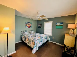 2BR Condo in Heart of Downtown -- Walk to Beach & Shopping - Image 4
