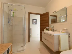 Villa in the heart of Tuscany - Image 2
