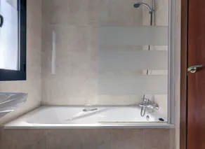 Villa luminosa y espaciosa, con piscina privada climatizada - Image 3