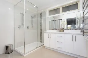 Self Contained cottage, farm animals, family friendly, close to puffing billy - Image 3