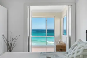 \"Freedom on Sunset Strip\" Absolute Sea Front Home - Image 5