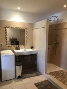 NEW Provençal Mas with air-conditioned swimming pool, sleeps 8 - Image 2