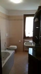 Big apartment, 3 bedrooms, 2 bathrooms, private garden, 200mt far from Como Lake - Image 2
