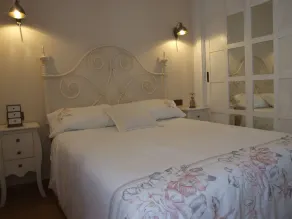 Med trädgård mycket nära stranden IN COSTABELLA MELLAN KAPAS OCH MONTEROS (WIFI) - Image 4