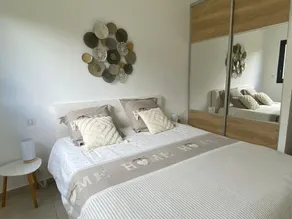 Bas de villa contemporaine avec vue dégagée - Image 5