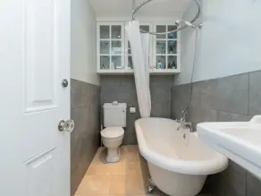 Bijoux Central Bath Period Apartment and Parking - Pass the Keys - Image 5