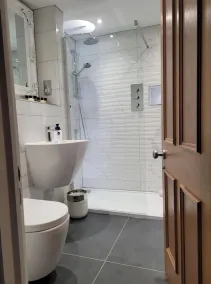 Luxury Penthouse on Waterside Knaresborough - Image 3