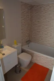 2 sovrum / 2 badrum takvåning med stor pool - Image 4