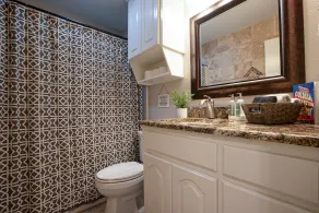 Lakefront 3 Bedroom Home with Gorgeous Sunsets and Private Pool & NEW Spa! - Image 5
