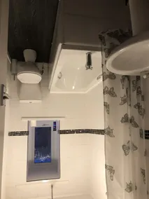Rummeligt moderne 2 værelses hus i roligt område - Image 5